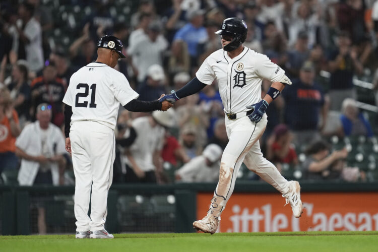 Guardians win for 10th time in 11 games, beat Tigers 7